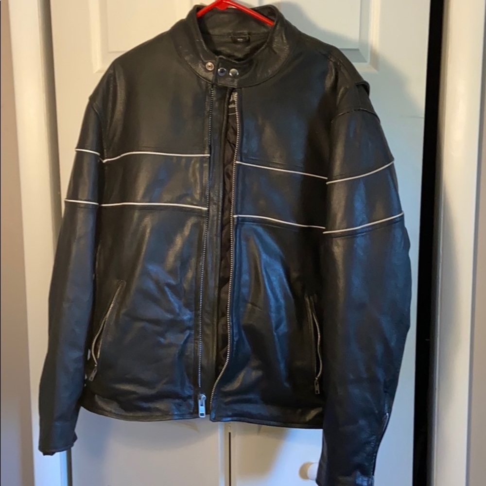 Unik Leather Jacket